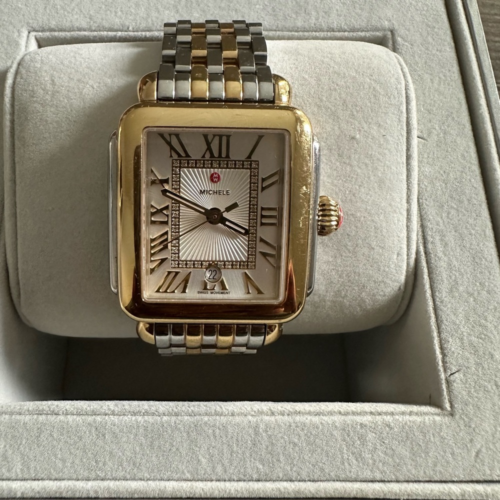 Michele Deco Madison Mid Watch, 29x31mm